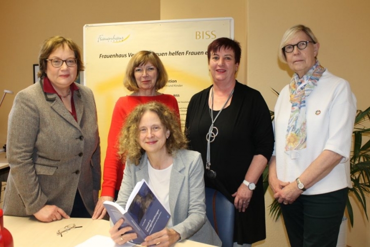 10 Jahre Unterstützung des Zonta Club Verden bei der erfolgreichen Präventionsarbeit des Frauenhauses an Schulen im Landkreis Verden